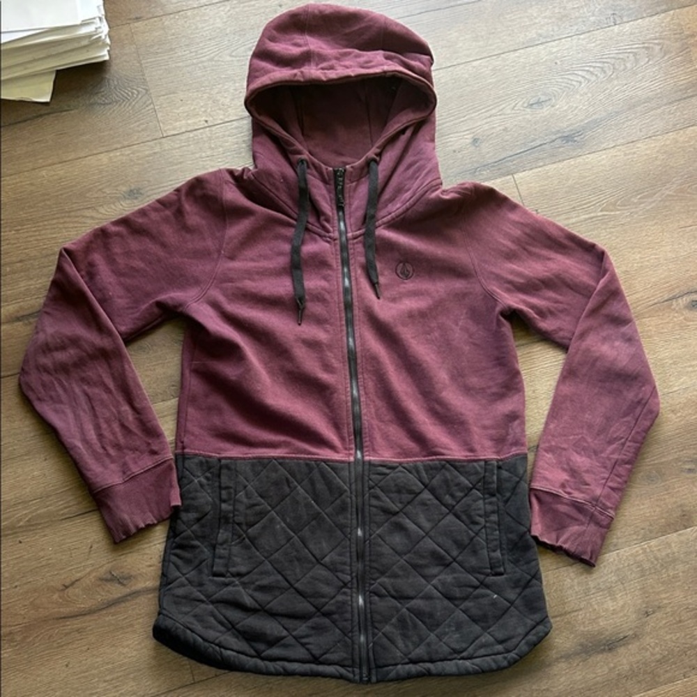 Volcom Two-Tone Quilted Zip Hoodie - Maroon and Black !! Medium